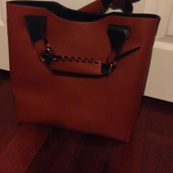 Handbag