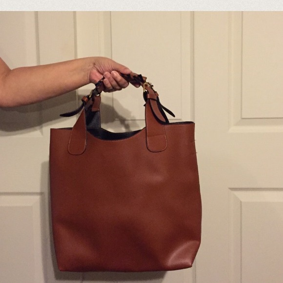 Handbag - Picture 4 of 4