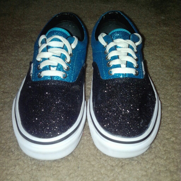 Womans vans size 8