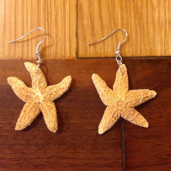 ⭐️Starfish Earrings⭐️ - Picture 3 of 4