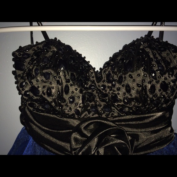 Prom Homecoming Graduation Dress - Picture 3 of 4