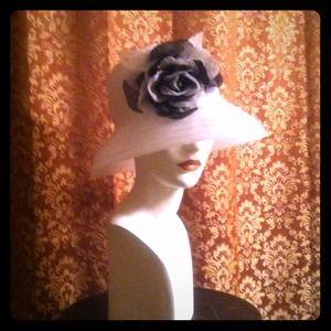 White Spring Cloche Hat w/ Flower