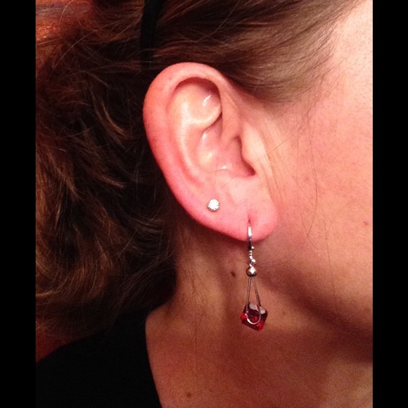 💋925 Silver Red Crystal Spinner Earrings💋 - Picture 4 of 4