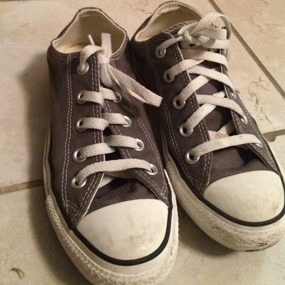Dark Grey Converse All Stars 👟🌟