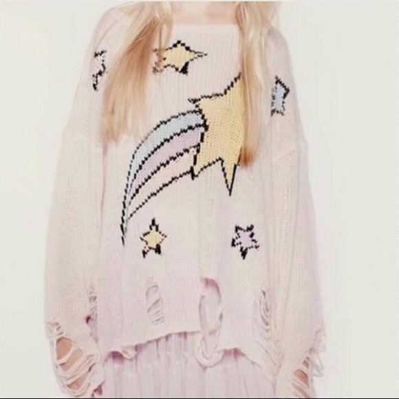 Distressed shooting start pull over