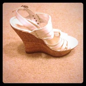 Bakers Celcila platform wedge sz 6.5 paypal only