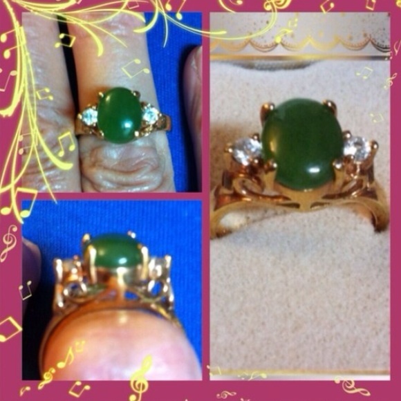 💚BEAUTIFUL JADE GREEN STONE w SWAROVSKI CRYSTALS MOUNTED ON 24kt GOLD PLATED NWT