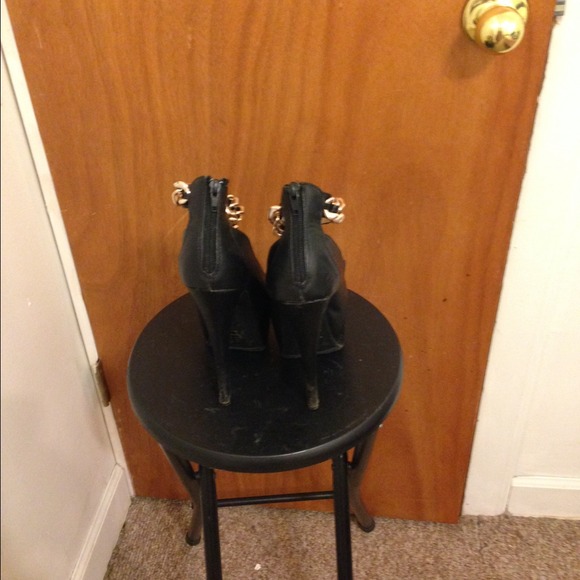 Platform Pumps - Picture 3 of 3