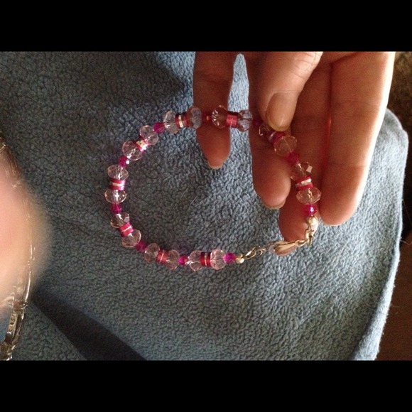 Bracelet  SW CRYSTALS AN SILVER TONE CLASP - Picture 2 of 2