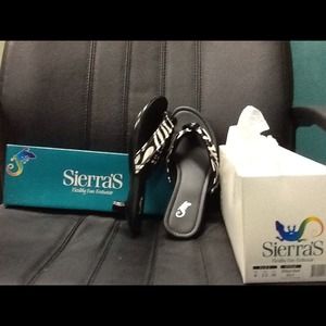 Sierra's Flexibly Fun Footwear