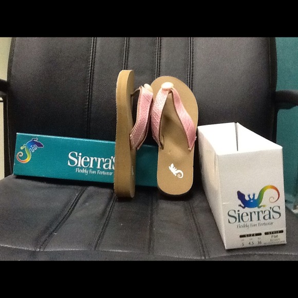 Sierra's Flexibly Fun Footwear