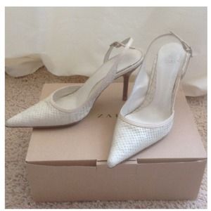 ZARA  off white snake skin slingbacks