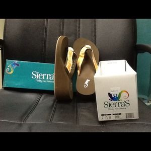 Sierra's Flexibly Fun Footwear