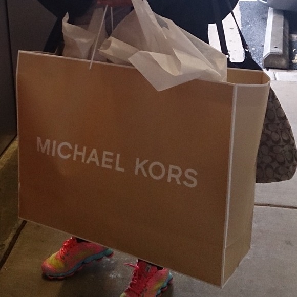 Hi π - Picture 2 of 4