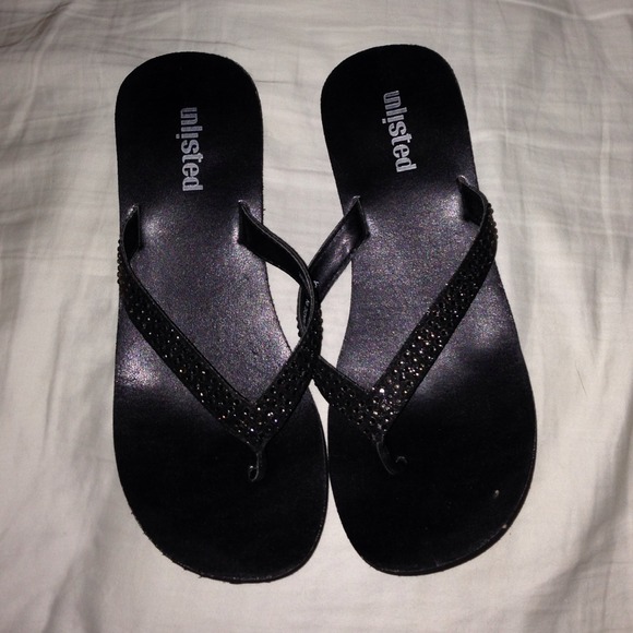 🌟SOLD IN BUNDLE🌟 Unlisted Wedge Sandals