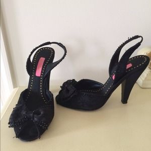 Bundle heels