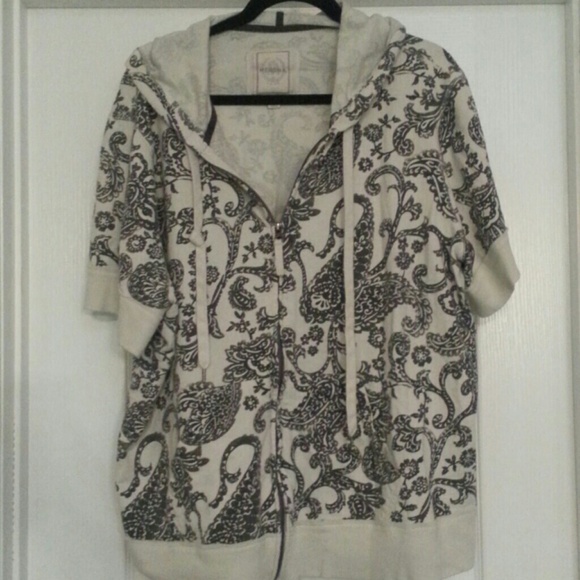 Merona Tops - Pattern cover up hoodie