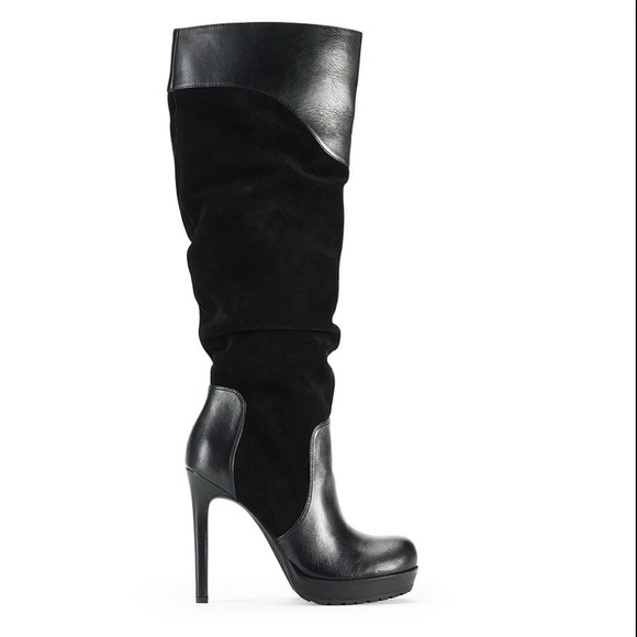 SOLD: Jessica Simpson "Vaness" Suede Boots