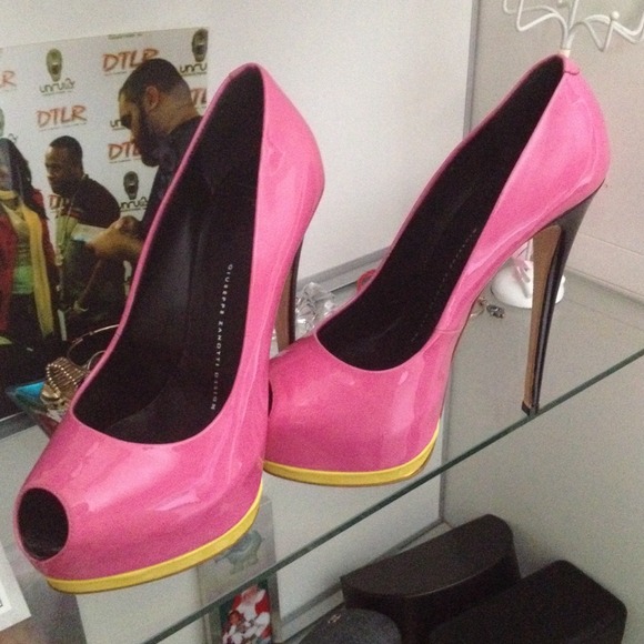 Giuseppe Zanotti's shoes hot hot hot never worn
