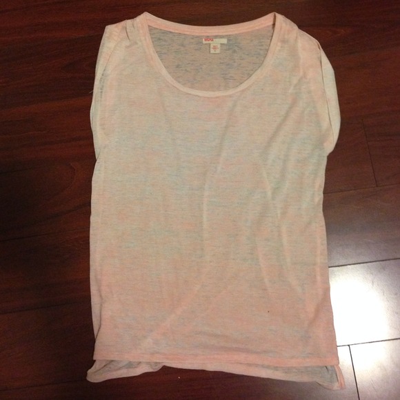BDG light pink tissue tee size small