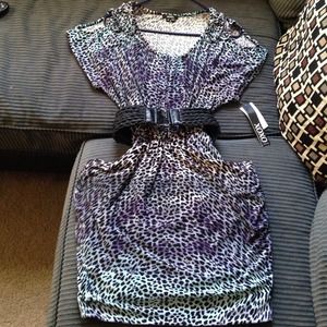 XOXO belted dress with pockets!