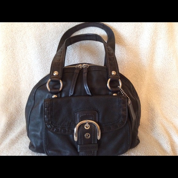 Authentic coach - Picture 1 of 3