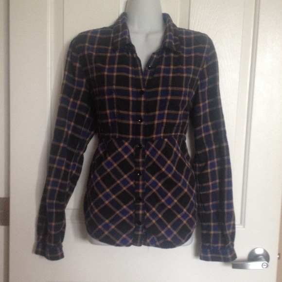 SOLD. Relaxed plaid shirt
