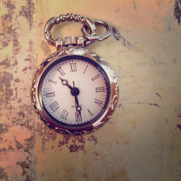 Two pocket watch pendant bundle for Brittic