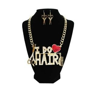 NWOT Set of fashion necklace and earrings