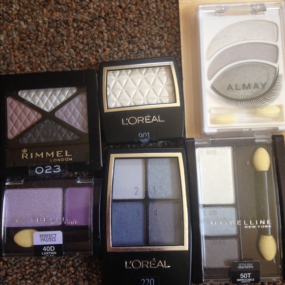Eyeshadow - Picture 1 of 1