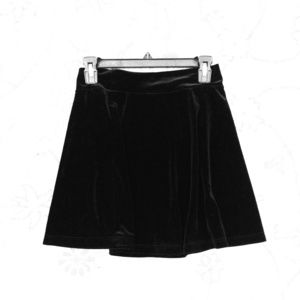 🚫SOLD🚫 Black Velvet Rocker Chic Skirt