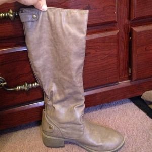 Riding boots