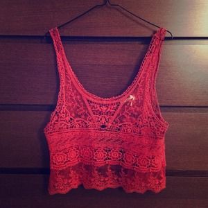 🎉Host Pick 🎉 Beautiful Open-back Crochet Top