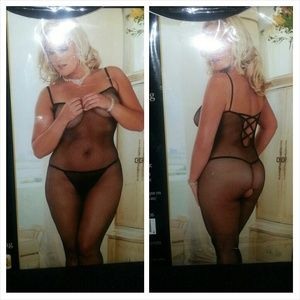 Fish net body suit queen size 1x-3x