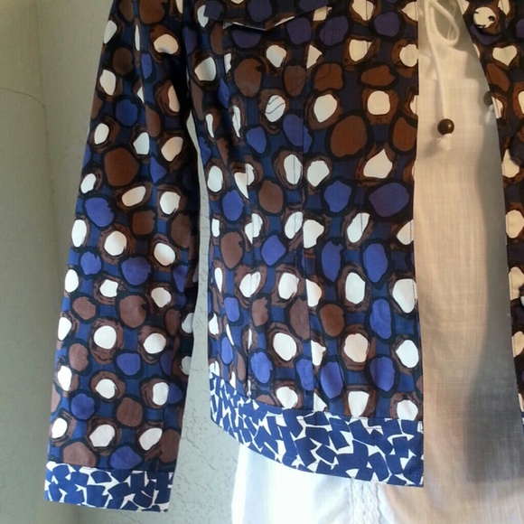 🎉REDUCED Classy Blazer - Picture 2 of 4