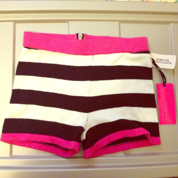 ❌SOLD❌ Sweater Shorts - Picture 1 of 2