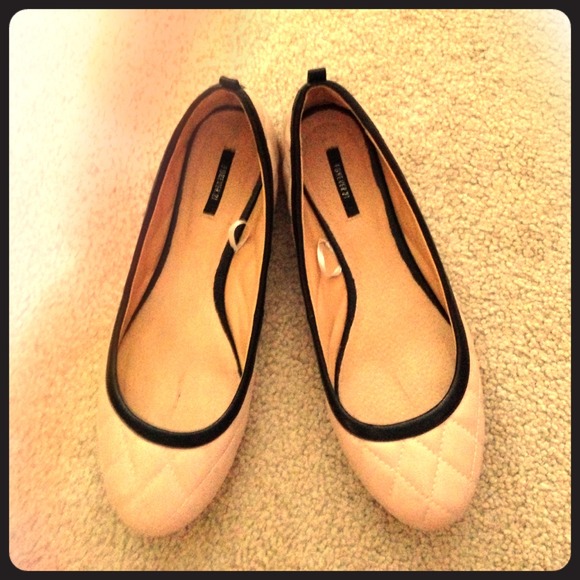 Forever 21 Shoes - ⛔️SOLD in BUNDLE⛔️Beige Flats