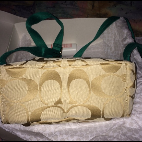 Coach drawstring backpack. - Picture 4 of 4