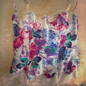 H&M vintage bustier with lace↙️