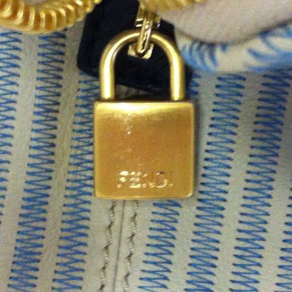 *See New Listing*FENDI Embroidered 2 Handbag | NWT - Picture 2 of 7