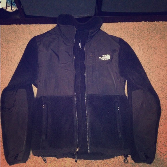 Black Northface Denali jacket