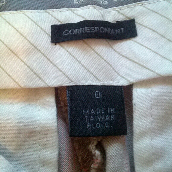 Like New Pink & Beige Pin Stripe Capri Pants Sz 0 - Picture 2 of 4