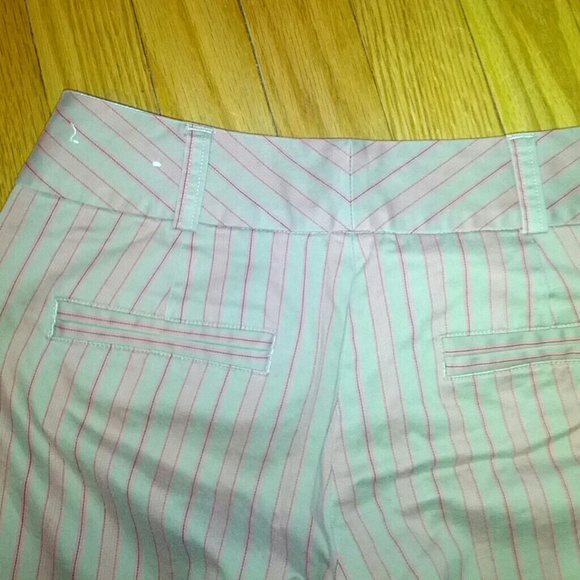 Like New Pink & Beige Pin Stripe Capri Pants Sz 0 - Picture 4 of 4