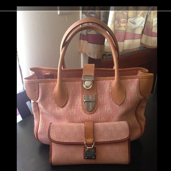 DOONEY & BOURKE bundle