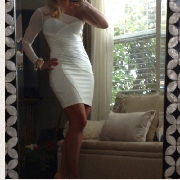 ❤SOLd❤Get the celebrity look for less! - Picture 2 of 2