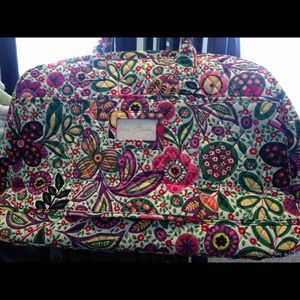 Viva La Vera grand travel bag & wristlet.