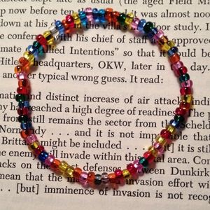 Silver lined Czech glass stretch bracelet