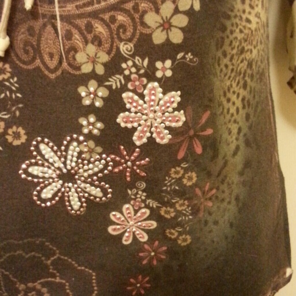 🎉REDUCED Cute Shirt - Picture 2 of 3