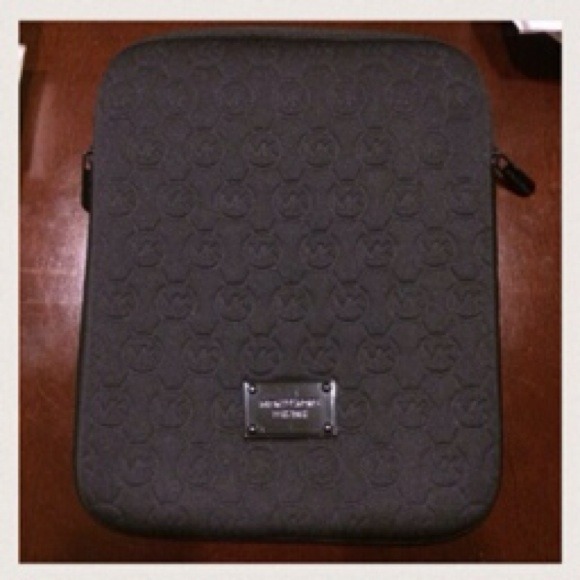Michael Kors iPad/Tablet keep-safe in Black