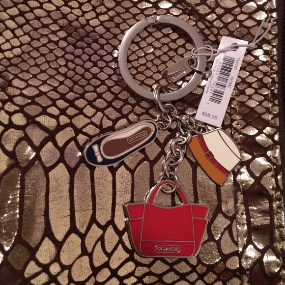 👛🎀Coach super Fashion 4ward Key Ring/charms👛🎀 - Picture 3 of 4